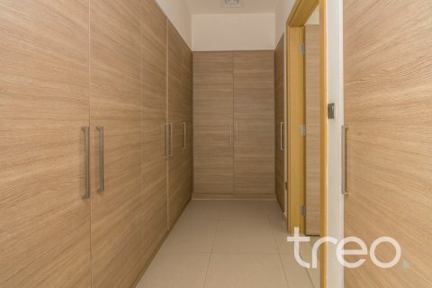 Villa in Dubai Hills Estate, Dubai 5 bedrooms, 397.9 sq.m. № 119691 - photo 14