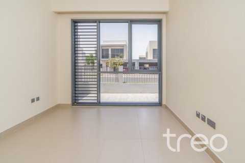 Villa in Dubai Hills Estate, Dubai 5 bedrooms, 397.9 sq.m. № 119691 - photo 10