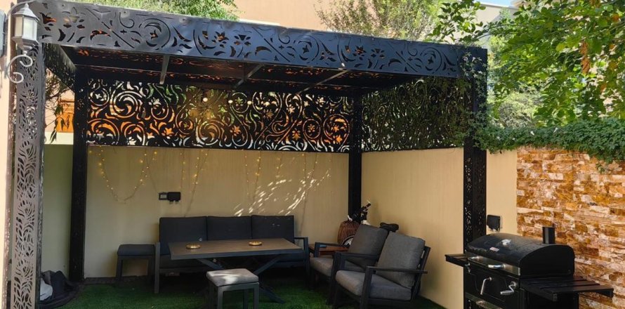 Maison de ville à Dubai, 4 chambres, 229.9 m², № 97554