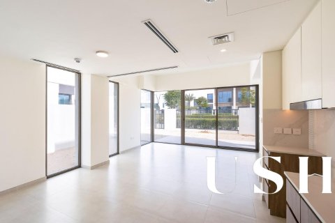 Townhouse in The Valley, Dubai 4 bedrooms, 257 sq.m. № 42293 - photo 29