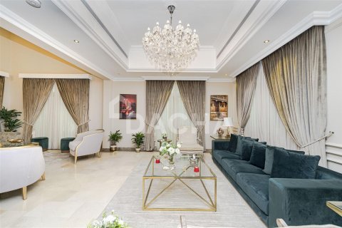 Villa en Dubai, 4 dormitorios, 501.7 m², № 7012 - foto 3