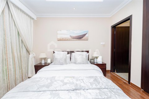 Villa en Dubai, 4 dormitorios, 501.7 m², № 7012 - foto 6