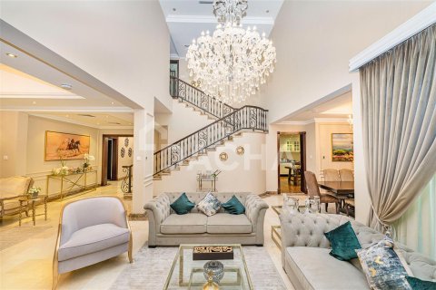 Villa en Dubai, 4 dormitorios, 501.7 m², № 7012 - foto 4