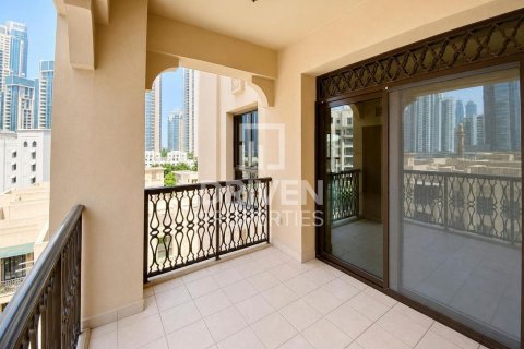 Apartment in Downtown Dubai (Downtown Burj Dubai), Dubai 3 bedrooms, 182.74 sq.m. № 143121 - photo 14