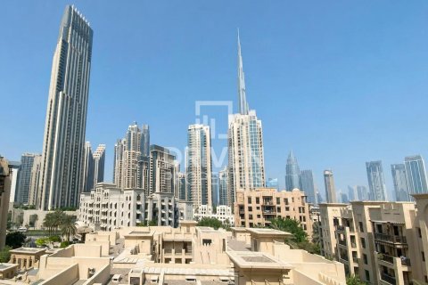 Apartment in Downtown Dubai (Downtown Burj Dubai), Dubai 3 bedrooms, 182.74 sq.m. № 143121 - photo 16