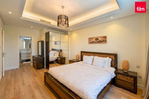 Villa in Dubai 5 bedrooms, 567.1 sq.m. № 114159 - photo 9
