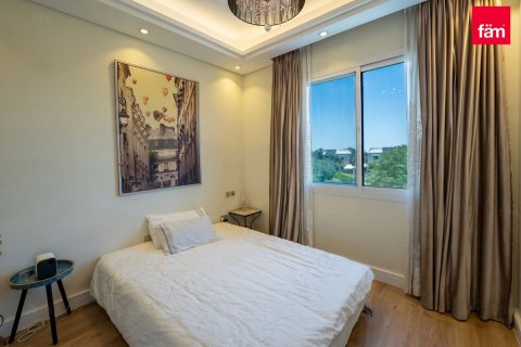 Villa in Dubai 5 bedrooms, 567.1 sq.m. № 114159 - photo 11