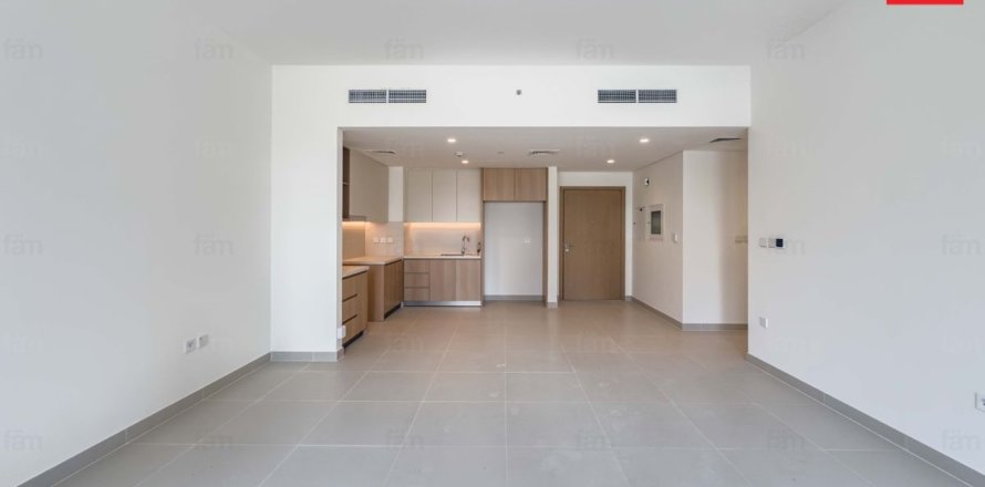 Квартира в Дубае, 2 спальни, 92.8м², № 71727