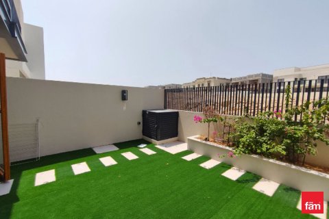 Townhouse in Al Furjan, Dubai 3 bedrooms, 222.5 sq.m. № 59860 - photo 1