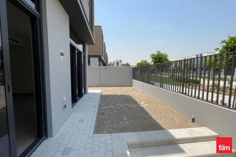 Maison de ville à Dubai, 4 chambres, 248.8 m², № 59859 - photo 1