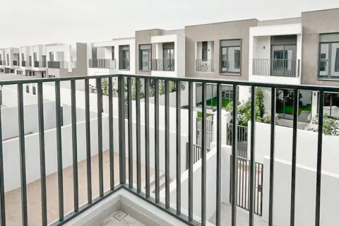 Villa in Dubai South (Dubai World Central), Dubai 3 bedrooms, 144 sq.m. № 115252 - photo 26