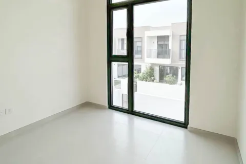 Villa in Dubai South (Dubai World Central), Dubai 3 bedrooms, 144 sq.m. № 115252 - photo 13