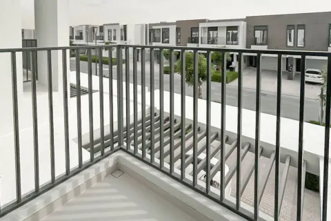 Villa in Dubai South (Dubai World Central), Dubai 3 bedrooms, 144 sq.m. № 115252 - photo 27