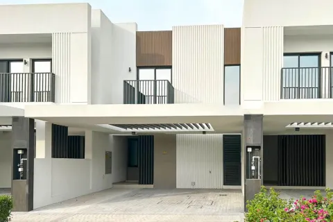 Villa in Dubai South (Dubai World Central), Dubai 3 bedrooms, 144 sq.m. № 115252 - photo 1
