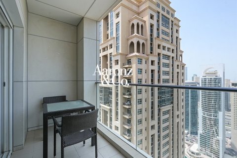 Apartment in Jumeirah Lake Towers, Dubai 2 bedrooms, 120 sq.m. № 115253 - photo 16