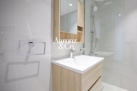 Apartment in Icon Tower 2, Jumeirah Lake Towers, Dubai 2 bedrooms, 87 sq.m. № 115254 - photo 15