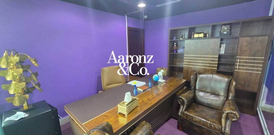 Bureau à Business Bay, Dubai, 169 m², № 115256