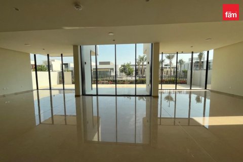 Villa in Dubai Hills Estate, Dubai 5 bedrooms, 649 sq.m. № 123416 - photo 2