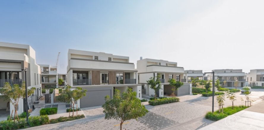 Villa en Tilal Al Ghaf, Dubai, 3 dormitorios, 203 m², № 84944
