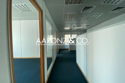 Oficina en Sheikh Zayed Road, Dubai, 186 m², № 84942 - foto 10