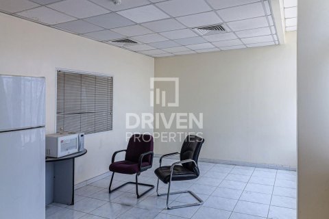 Entrepôt à Jebel Ali, Dubai, 4897 m², № 84943 - photo 3