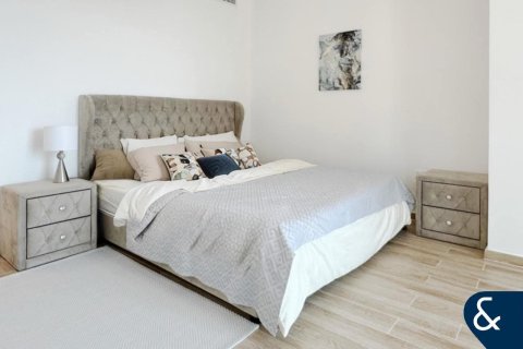 Apartamento en Al Habtoor City, Business Bay, Dubai, 2 dormitorios, 126 m², № 75748 - foto 9