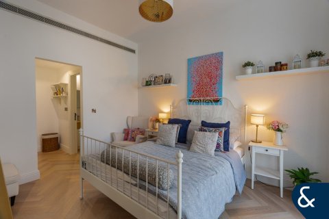 Villa en Arabian Ranches, Dubai, 4 dormitorios, 321 m², № 75746 - foto 10