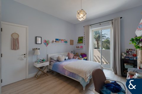 Villa en Arabian Ranches, Dubai, 4 dormitorios, 321 m², № 75746 - foto 12