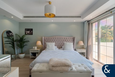 Villa en Arabian Ranches, Dubai, 4 dormitorios, 321 m², № 75746 - foto 7
