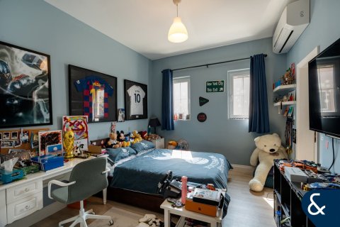 Villa en Arabian Ranches, Dubai, 4 dormitorios, 321 m², № 75746 - foto 11