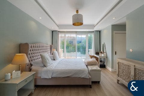 Villa en Arabian Ranches, Dubai, 4 dormitorios, 321 m², № 75746 - foto 8