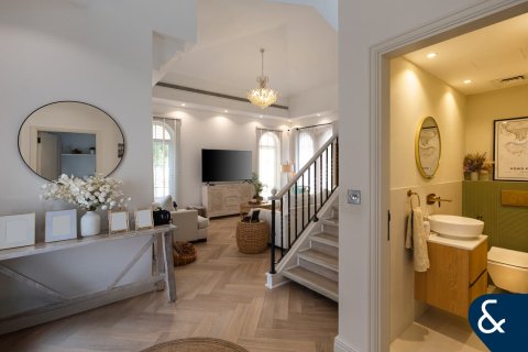 Villa en Arabian Ranches, Dubai, 4 dormitorios, 321 m², № 75746 - foto 5