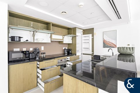 Apartment in Downtown Dubai (Downtown Burj Dubai), Dubai 1 bedroom, 81 sq.m. № 75749 - photo 5