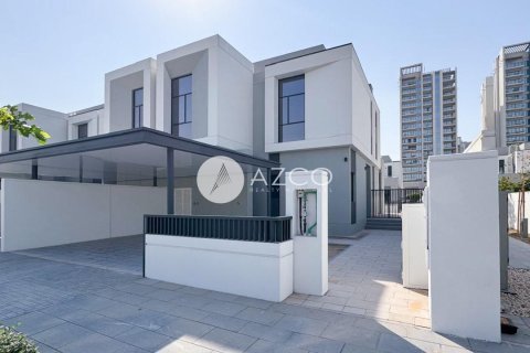 Adosado en Murooj Al Furjan, Al Furjan, Dubai, 4 dormitorios, 335.9 m², № 37753 - foto 1