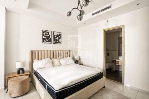 Apartment in Paramount Tower Hotel & Residences, Business Bay, Dubai 2 bedrooms, 104.14 sq.m. № 129833 - photo 16