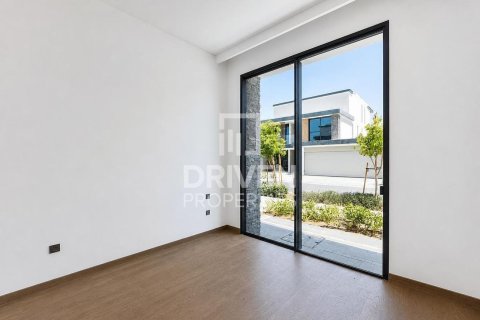 Villa en Tilal Al Ghaf, Dubai, 5 dormitorios, 473.25 m², № 134349 - foto 23