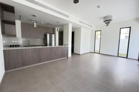 Villa à Dubai, 4 chambres, 201.9 m², № 48049 - photo 3