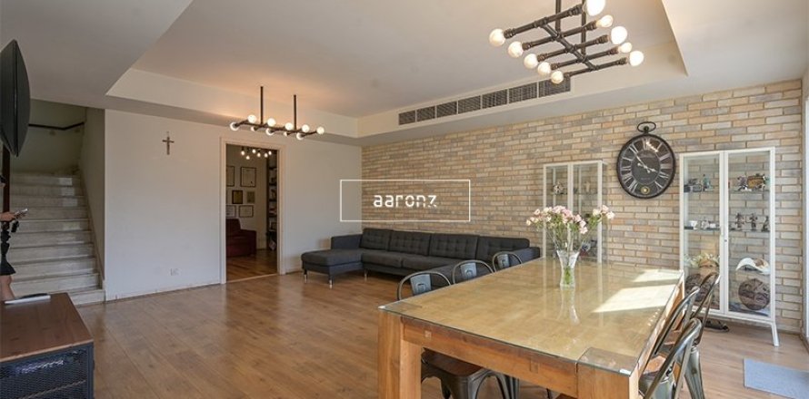 فيلا في The Springs, دبي 3 غرف نوم, 243 م² رقم 48050