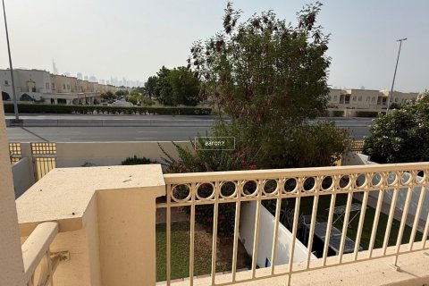 Villa in The Springs, Dubai 3 bedrooms, 243 sq.m. № 48050 - photo 19