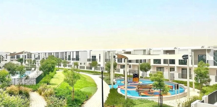 Maison de ville à Dubai, 3 chambres, 141 m², № 120703