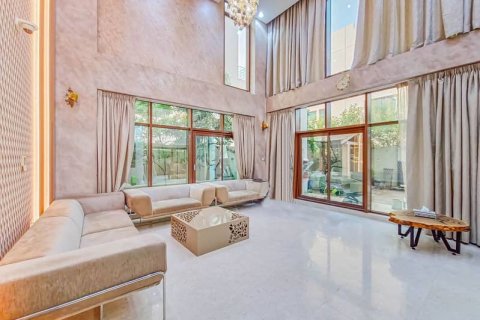 Villa in Meydan, Dubai 6 bedrooms, 512 sq.m. № 56569 - photo 1