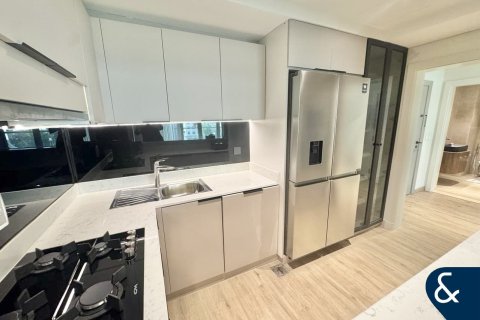 Купить квартиру в Shoreline Apartments, Пальма Джумейра, Дубай: 2 спальни, 147м², № 75618 - фото 3