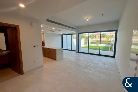 Купить виллу в Villanova, Dubai Land, Дубай: 3 спальни, 184м², № 75621 - фото 3