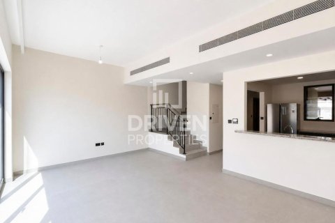 Townhouse in Damac Lagoons, Dubai 4 bedrooms, 144 sq.m. № 128197 - photo 3