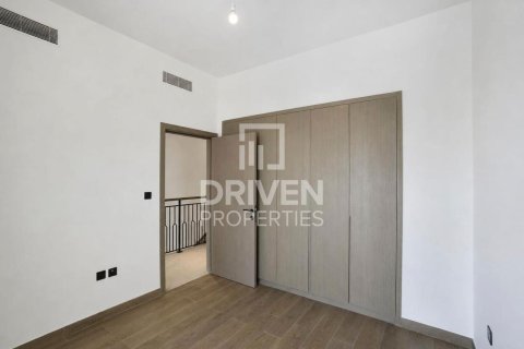 Townhouse in Damac Lagoons, Dubai 4 bedrooms, 144 sq.m. № 128197 - photo 12