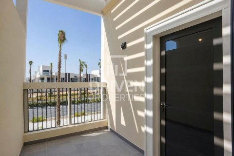 Townhouse in Damac Lagoons, Dubai 4 bedrooms, 144 sq.m. № 128197 - photo 24