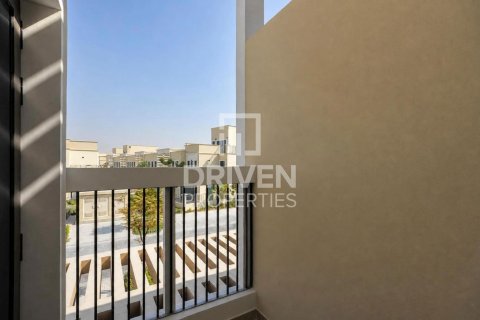 Townhouse in Damac Lagoons, Dubai 4 bedrooms, 144 sq.m. № 128197 - photo 25