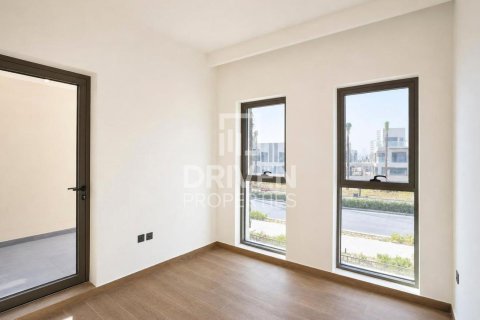 Townhouse in Damac Lagoons, Dubai 4 bedrooms, 144 sq.m. № 128197 - photo 9