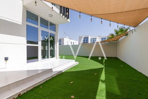 Townhouse in DAMAC Hills (Akoya by DAMAC), Dubai 3 bedrooms, 273.03 sq.m. № 52662 - photo 24