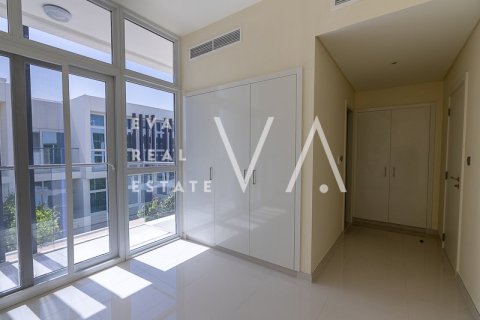 Townhouse in DAMAC Hills (Akoya by DAMAC), Dubai 3 bedrooms, 273.03 sq.m. № 52662 - photo 19